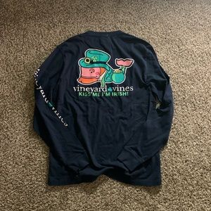 Vineyard Vines Kiss Me I’m Irish Long Sleeve Small